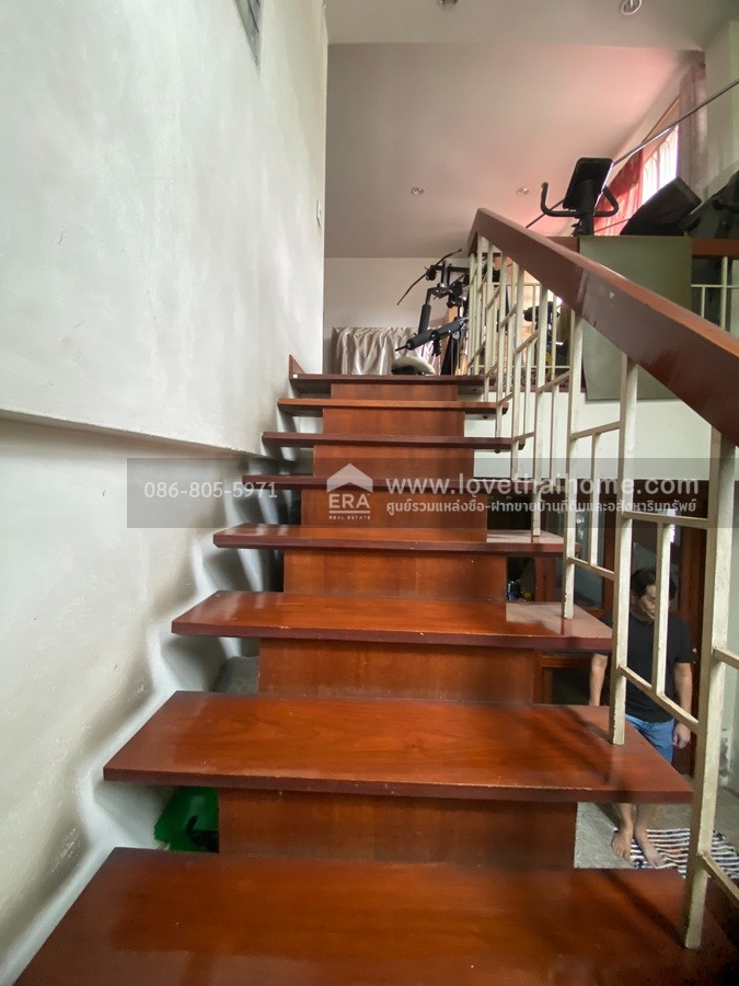 ขายบ้านเดี่ยว ถ.ลาดพร้าว 126 เข้าซอยเพียงว 150 เมตร จากถนนใหญ่ พื้นที่ 77 ตร.วา ใกล้ MRT ลาดพร้าว สามารถเข้าซอยลาดพร้าว 128 ได้