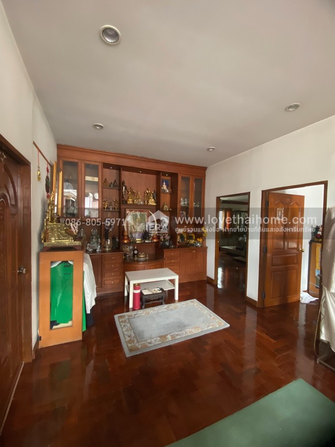 ขายบ้านเดี่ยว ถ.ลาดพร้าว 126 เข้าซอยเพียงว 150 เมตร จากถนนใหญ่ พื้นที่ 77 ตร.วา ใกล้ MRT ลาดพร้าว สามารถเข้าซอยลาดพร้าว 128 ได้