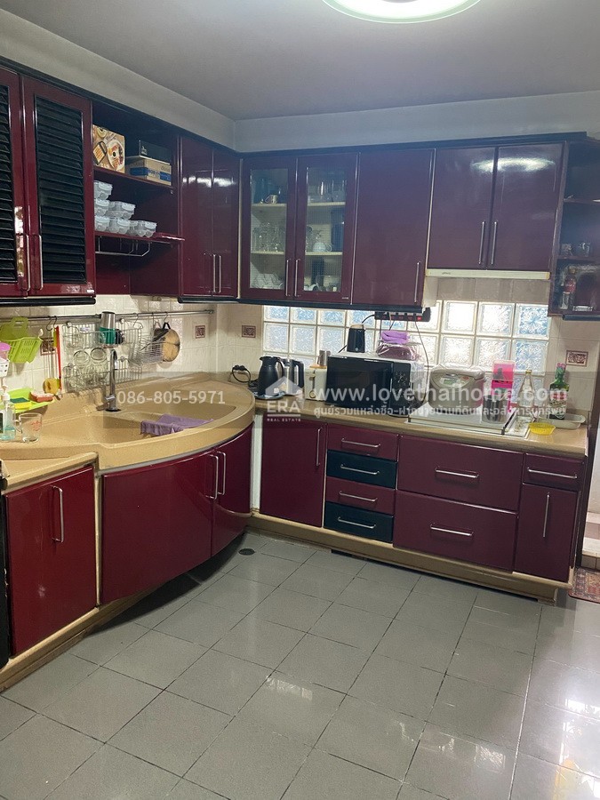 ขายบ้านเดี่ยว ถ.ลาดพร้าว 126 เข้าซอยเพียงว 150 เมตร จากถนนใหญ่ พื้นที่ 77 ตร.วา ใกล้ MRT ลาดพร้าว สามารถเข้าซอยลาดพร้าว 128 ได้