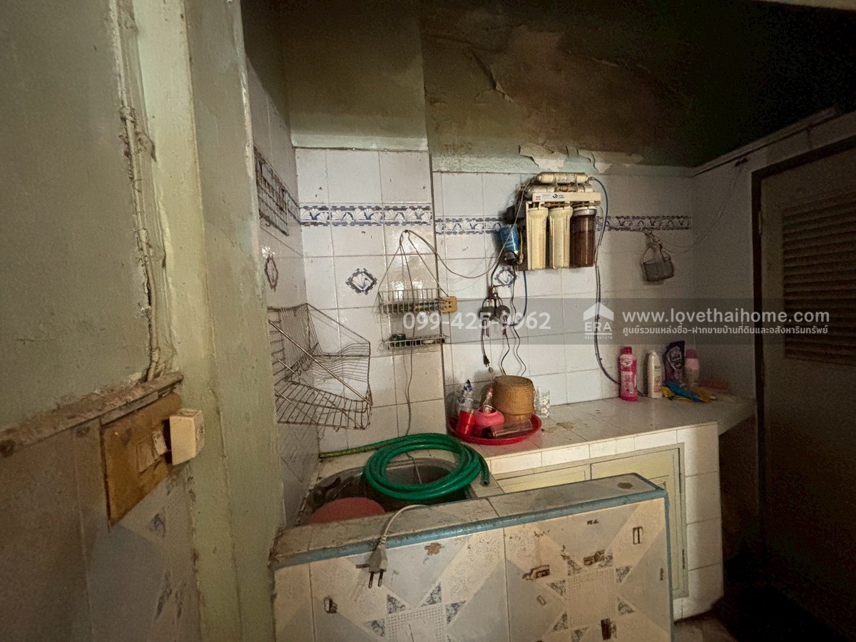 ขายตึกแถว 3 ชั้น ซอยแม้นศรี 2 ถ.บำรุงเมือง พื้นที่ 9 ตร.วา ใกล้ MRT สามยอด และ MRT หัวลำโพง ทำเลทองใจกลางเมือง เดินทางสะดวก ถ.ราชดำเนิน-หลานหลวง-เยาวราช