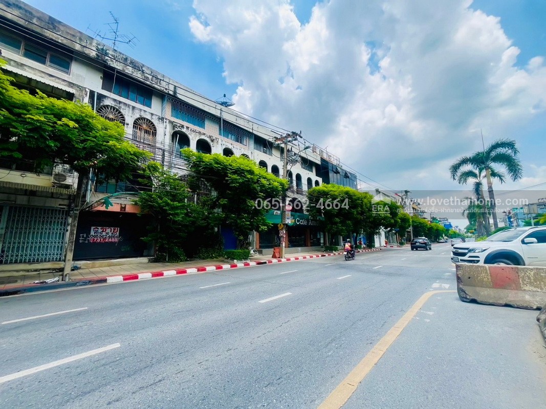 ขายตึกแถว 4 ชั้น พัฒนาการ53 หมู่บ้านเมืองทอง พื้นที่ 16 ตรว. ทำเลธุรกิจ ใกล้ร.ร.เตรียมอุดมศึกษาพัฒนาการ