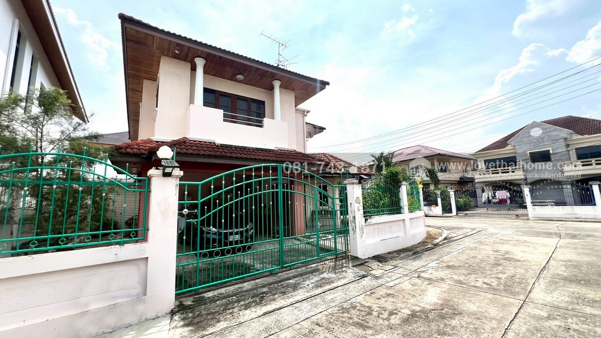 ขายบ้านเดี่ยวย่านบางแวก ซอยจรัญสนิทวงศ์13  หมู่บ้านชิดชล บ้านหลังมุม อยู่ต้นโครงการพื้นที่70ตรว.ขายเพียงแค่5.3ล้านเท่านั้น ราคาถูกขนาดนี้ไม่ค่อยมีมาบ่อยๆนะค่ะ ใครอยากได้บ้านย่านนี้ ต้องรีบตัดสินใจแบบด่วนๆ