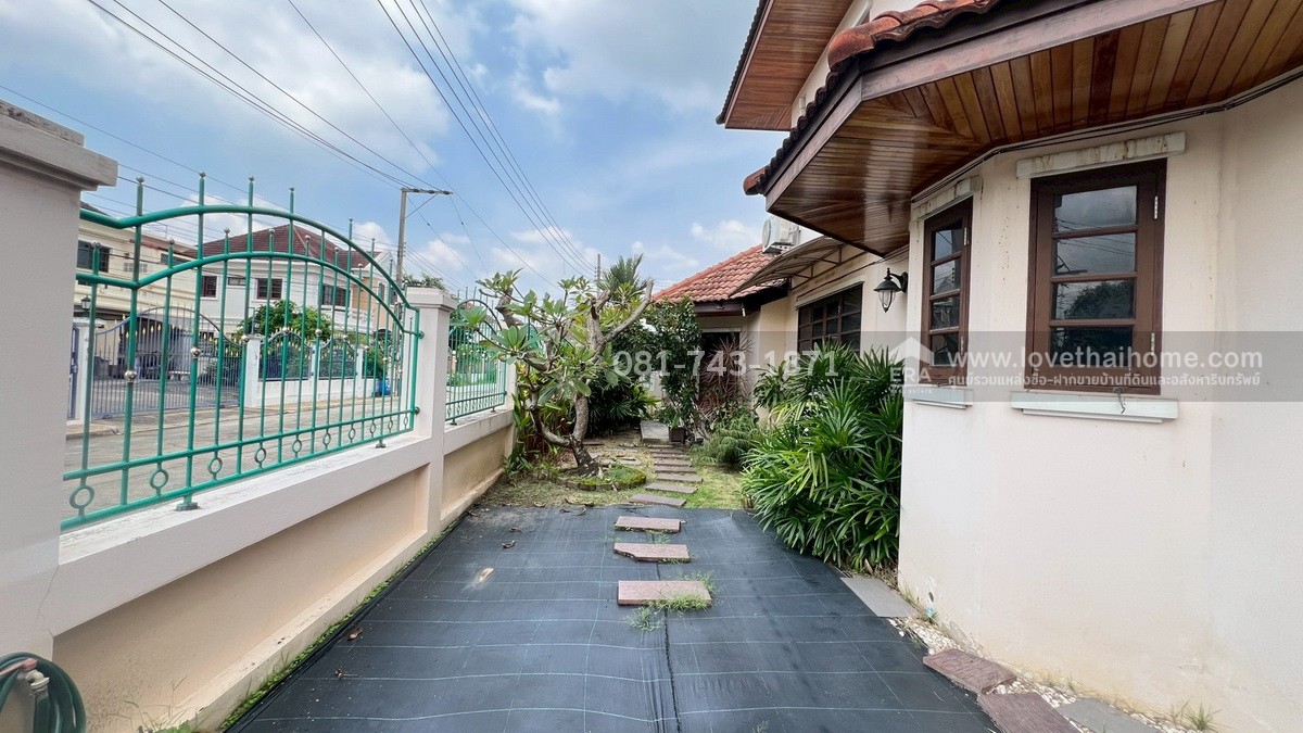 ขายบ้านเดี่ยวย่านบางแวก ซอยจรัญสนิทวงศ์13  หมู่บ้านชิดชล บ้านหลังมุม อยู่ต้นโครงการพื้นที่70ตรว.ขายเพียงแค่5.3ล้านเท่านั้น ราคาถูกขนาดนี้ไม่ค่อยมีมาบ่อยๆนะค่ะ ใครอยากได้บ้านย่านนี้ ต้องรีบตัดสินใจแบบด่วนๆ