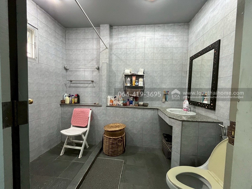 ขายบ้านเดี่ยว 2 ชั้น ซอยวิภาวดี-รังสิต20 หลังการบินไทย (สนญ.) พื้นที่ 85.5 ตรว. ทำเลดีมาก การเดินทางสะดวก ใกล้ร.ร.นานาชาติแย้มสะอาด