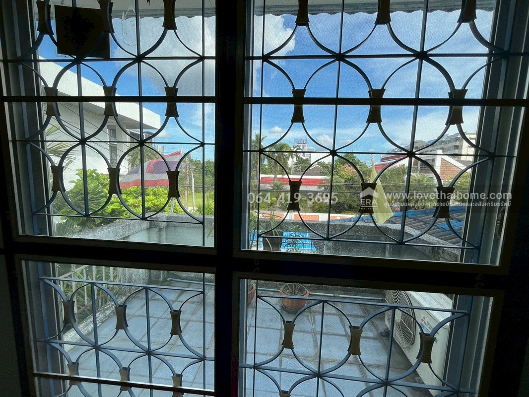 ขายบ้านเดี่ยว 2 ชั้น ซอยวิภาวดี-รังสิต20 หลังการบินไทย (สนญ.) พื้นที่ 85.5 ตรว. ทำเลดีมาก การเดินทางสะดวก ใกล้ร.ร.นานาชาติแย้มสะอาด