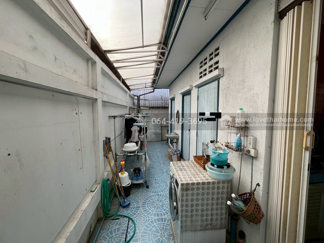 ขายบ้านเดี่ยว 2 ชั้น ซอยวิภาวดี-รังสิต20 หลังการบินไทย (สนญ.) พื้นที่ 85.5 ตรว. ทำเลดีมาก การเดินทางสะดวก ใกล้ร.ร.นานาชาติแย้มสะอาด