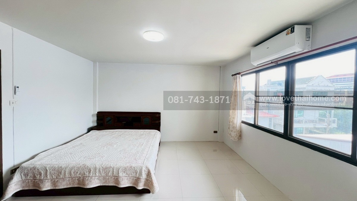 ให้เช่าทาวน์โฮม 3 ชั้น หมู่บ้านทาวน์อินทาวน์ ถนนอินทราภรณ์ ลาดพร้าว ถูกที่สุดในย่านนี้แล้ว! ทำเลทอง! หน้าปากซอยเป็นโรงเรียนอุดมศึกษา