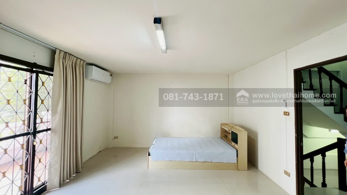 ให้เช่าทาวน์โฮม 3 ชั้น หมู่บ้านทาวน์อินทาวน์ ถนนอินทราภรณ์ ลาดพร้าว ถูกที่สุดในย่านนี้แล้ว! ทำเลทอง! หน้าปากซอยเป็นโรงเรียนอุดมศึกษา