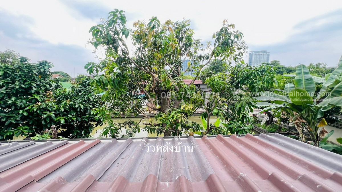 ขายทาวน์เฮ้าส์ 2 ชั้น บางอ้อ หมู่บ้านเจ้าพระยา บางพลัด82 ซอยจรัญสนิทวงศ์82 พื้นที่ 25 ตรว. หน้าปากซอยมี Tops Daily ใกล้สถานีรถไฟฟ้าบางพลัด สำนักงานเขตบางพลัด บ้านทำใหม่ลงเสาเข็มชั้นล่างทั้งชั้น แถมเฟอร์+เครื่องใช้ไฟฟ้า ถูกที่สุดในละแวกนี้