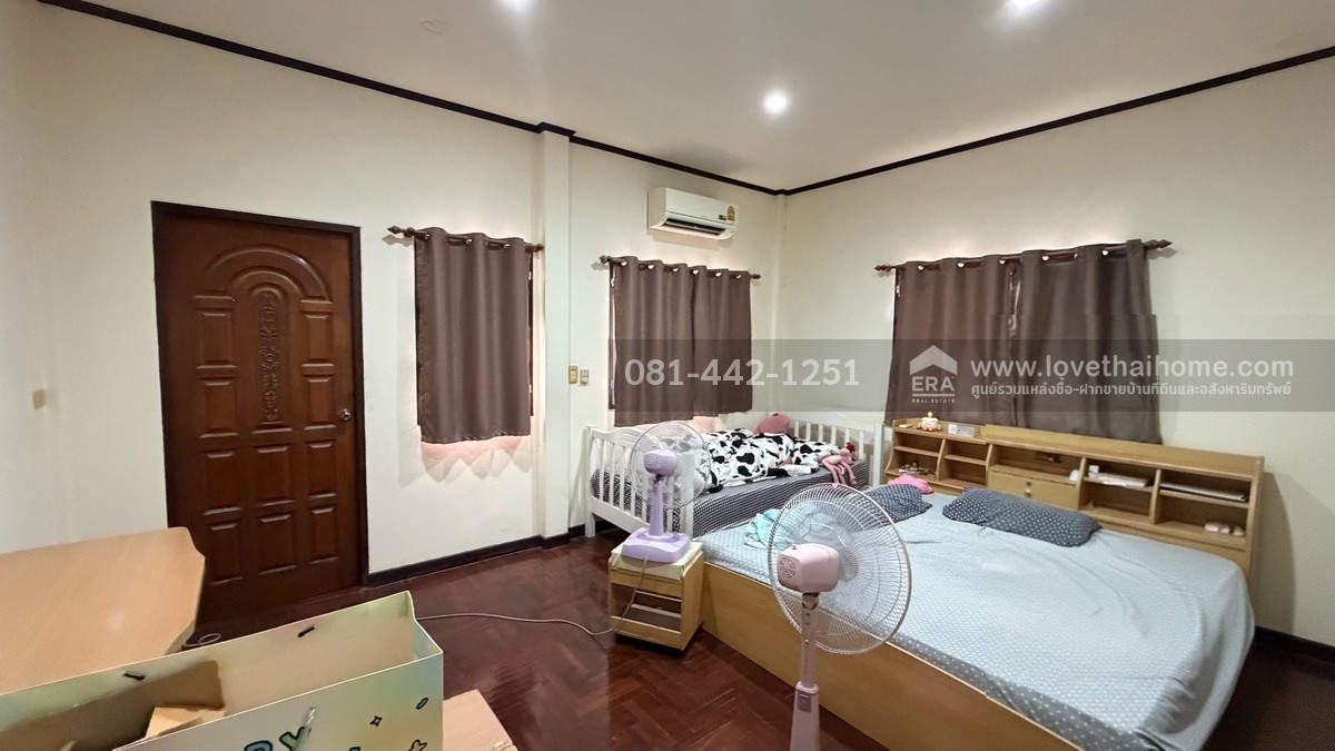 ขายบ้านแฝด2ชั้น 2ห้องติดกัน ซอยลาดพร้าว1 แยก20 พื้นที่50ตรว.สภาพดีพร้อมอยู่ ขายเพียงแค่7.5 ล้านบาทเท่านั้น เฉพาะราคาที่ดินก็เกือบเท่าราคาตั้งขายแล้ว นี่ถ้ารวมตัวบ้านเข้าไปอีก บอกได้เลยว่าคุ้มสุดคุ้ม