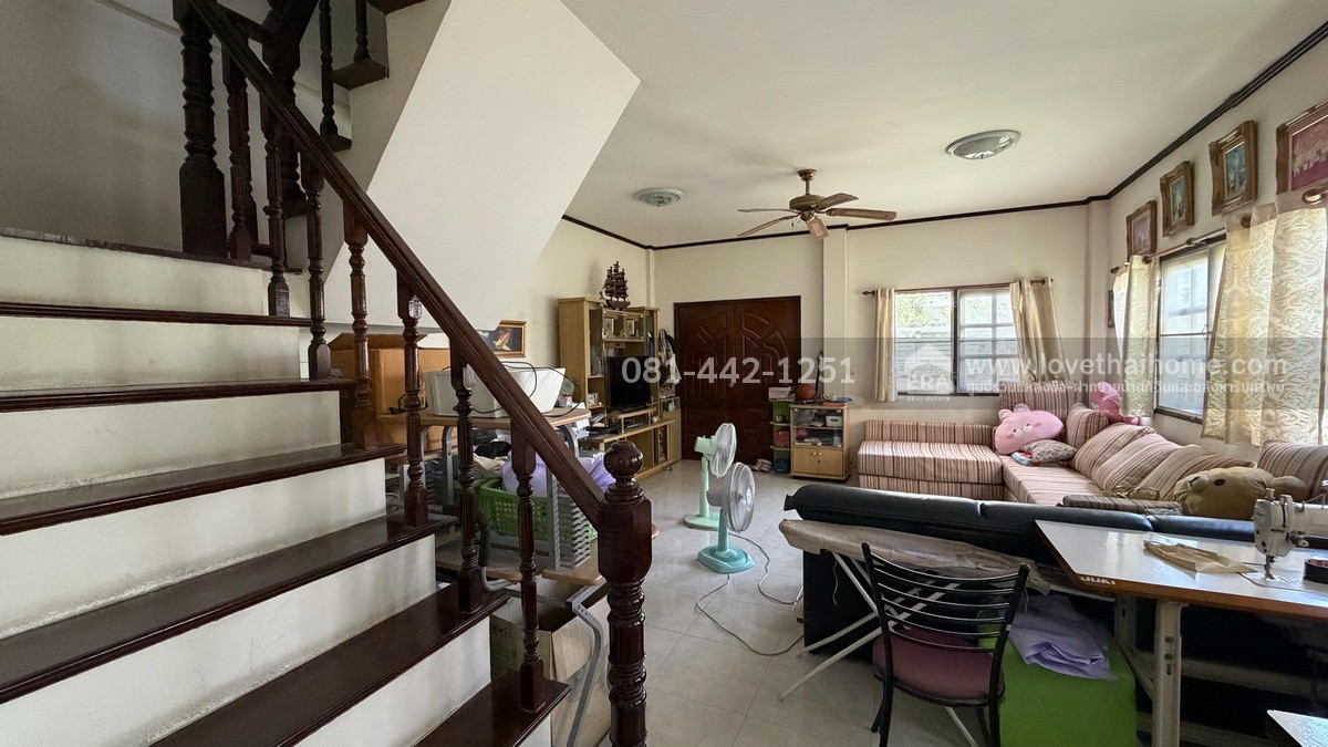 ขายบ้านแฝด2ชั้น 2ห้องติดกัน ซอยลาดพร้าว1 แยก20 พื้นที่50ตรว.สภาพดีพร้อมอยู่ ขายเพียงแค่7.5 ล้านบาทเท่านั้น เฉพาะราคาที่ดินก็เกือบเท่าราคาตั้งขายแล้ว นี่ถ้ารวมตัวบ้านเข้าไปอีก บอกได้เลยว่าคุ้มสุดคุ้ม