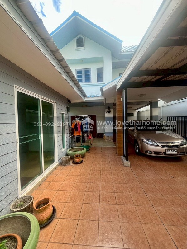 ขายบ้านเดี่ยว 2 ชั้น หมู่บ้านปรีชา พุทธมณฑลสาย4 ซอยกระทุ่มล้ม5 พื้นที่ 50 ตรว. บ้านสวยพร้อมอยู่ ขายราคาพิเศษ รีบติดต่อด่วนก่อนหลุดมือ โทร.062-892-6297