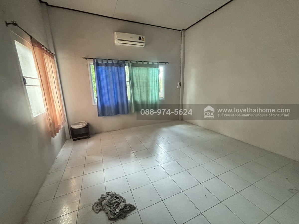 ขายที่ดินพร้อมบ้าน ต.หัวถนน อ.ท่าตะโก จ.นครสวรรค์ พื้นที่ 4 ไร่ 40 ตร.วา ใกล้องค์การบริหารส่วนตำบลหัวถนน ทำเลดีเหมาะอยู่อาศัยและทำการเกษตร