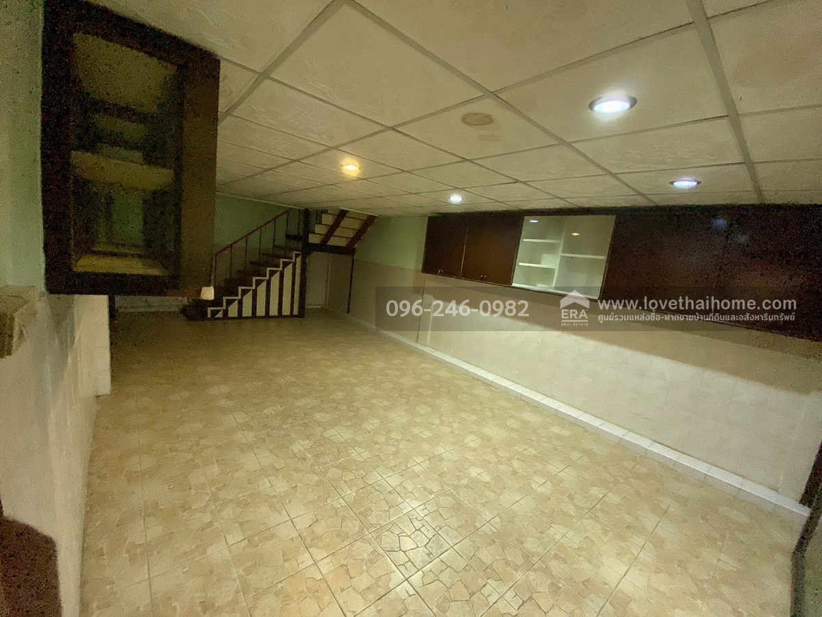 ขายทาวน์เฮ้าส์ ทำเลลาดพร้าว ถ.โชคชัย 4 ซอย 50 แยก 6 หมู่บ้านสังสิทธิ์ ซอย 7 พื้นที่ 27 ตร.วา ราคานี้ไม่มีอีกแล้ว! เข้า-ออกได้ทั้ง ถ.โชคชัย 4, ลาดพร้าว 71, ประดิษฐ์มนูธรรม (เลียบด่วน)