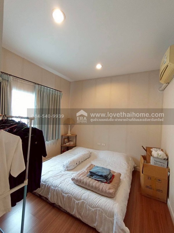 ขายบ้านเดี่ยว 2 ชั้น หมู่บ้านเพอร์เฟคเพลส ซอยลาดกระบัง20/3 ถนนสุขุมวิท77 บ้านหลังมุม พื้นที่ 58.9 ตรว. บ้านพร้อมอยู่ บรรยากาศดี สังคมดี ไม่วุ่นวาย ระบบความปลอดภัยสูง มีสิ่งอำนวยความสะดวก เดินทางสะดวกหลากหลายเส้นทาง