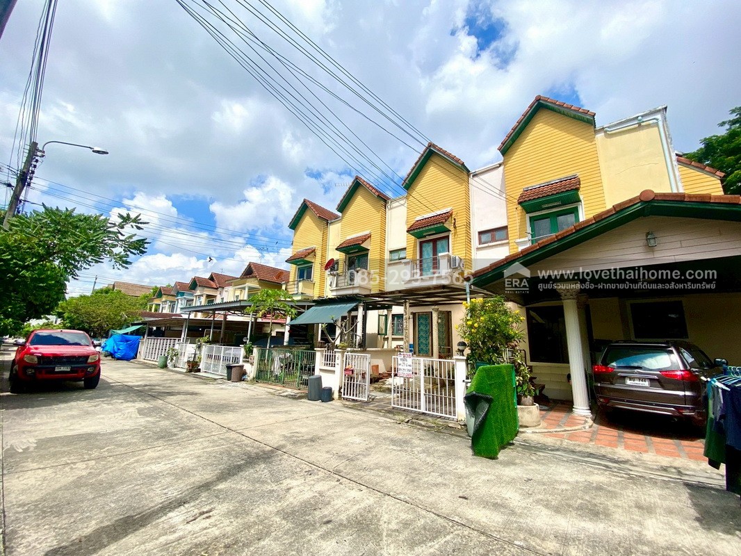 ขายทาวน์โฮม 3 ชั้น หมู่บ้านแมกไม้ วัชรพล สุขาภิบาล5 พื้นที่ 23.6 ตารางวา ขายถูก จองด่วน!! สภาพสวย ตรงข้ามตลาดวงศกร