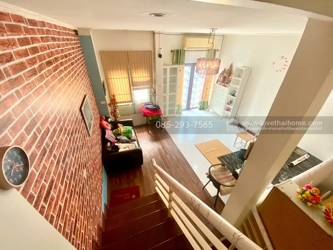 ขายทาวน์โฮม 3 ชั้น หมู่บ้านแมกไม้ วัชรพล สุขาภิบาล5 พื้นที่ 23.6 ตารางวา ขายถูก จองด่วน!! สภาพสวย ตรงข้ามตลาดวงศกร