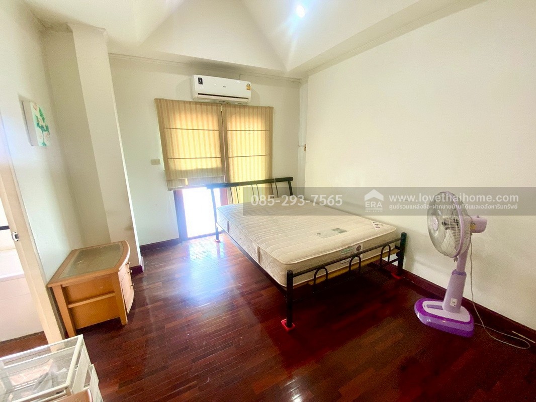 ขายทาวน์โฮม 3 ชั้น หมู่บ้านแมกไม้ วัชรพล สุขาภิบาล5 พื้นที่ 23.6 ตารางวา ขายถูก จองด่วน!! สภาพสวย ตรงข้ามตลาดวงศกร