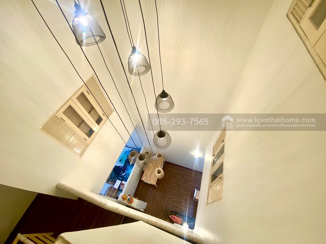 ขายทาวน์โฮม 3 ชั้น หมู่บ้านแมกไม้ วัชรพล สุขาภิบาล5 พื้นที่ 23.6 ตารางวา ขายถูก จองด่วน!! สภาพสวย ตรงข้ามตลาดวงศกร