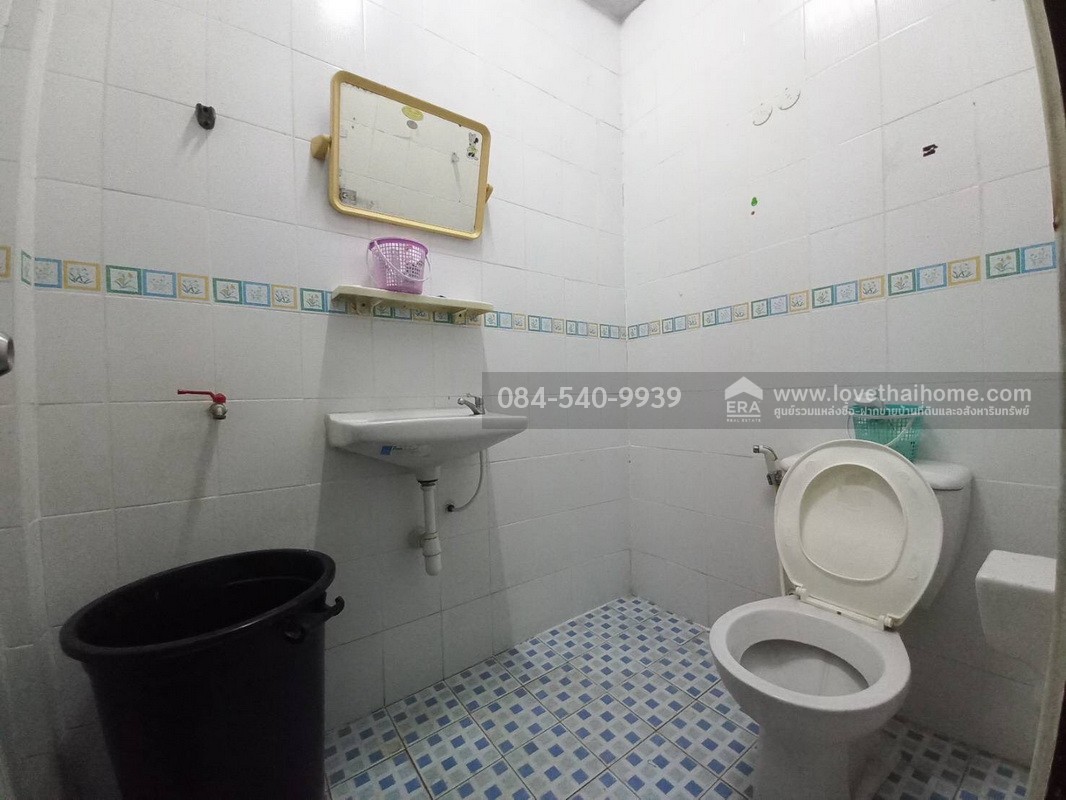 ขายทาวน์เฮ้าส์ 2 ชั้น หมู่บ้านอยู่เจริญ4 ลำลูกกา คลอง4 เนื้อที่ 17 ตรว. บ้านพร้อมอยู่ ห้องมุม ที่สุดในทำเลบ้านโซนลำลูกกา/รังสิต ฟังก์ชันครบครัน เดินทางง่าย ใกล้ทางด่วน การเดินทางเข้า-ออกสะดวกได้หลายช่องทาง