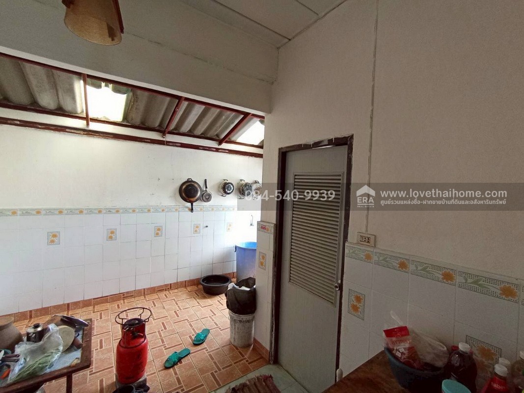 ขายทาวน์เฮ้าส์ 2 ชั้น หมู่บ้านอยู่เจริญ4 ลำลูกกา คลอง4 เนื้อที่ 17 ตรว. บ้านพร้อมอยู่ ห้องมุม ที่สุดในทำเลบ้านโซนลำลูกกา/รังสิต ฟังก์ชันครบครัน เดินทางง่าย ใกล้ทางด่วน การเดินทางเข้า-ออกสะดวกได้หลายช่องทาง