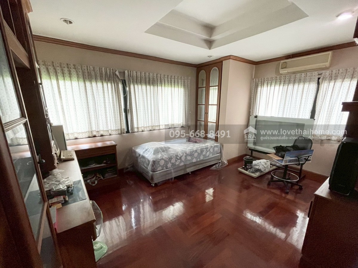 ขายบ้านเดี่ยวซอยลาดพร้าว124 พื้นที่249ตรว.ห่างจากถนนลาดพร้าว650เมตร ขายเพียงแค่20.49ล้านเท่านั้น ภายในบ้านยังสภาพดี ถ้าเห็นต้องชอบ ใครอยากได้บ้านย่านนี้ลองแวะมาชมก่อนจะพลาดของดีราคาถูกนะจ๊ะ