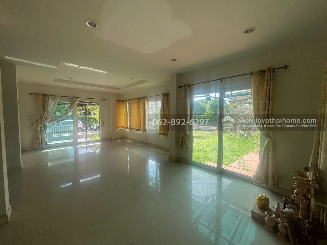 ขายบ้านเดี่ยวย่านหนองจอก หมู่บ้านดิ เอ็กซ์เทนโซ (The Extenso) ถนนสังฆสันติสุข พื้นที่102.7ตารางวา หลังมุม สภาพดี ขายเพียงแค่3.6ล้านบาทเท่านั้น รับประกันเลยว่าหาราคาถูกกว่าหลังนี้ไม่มีอย่างแน่นอนค่ะ