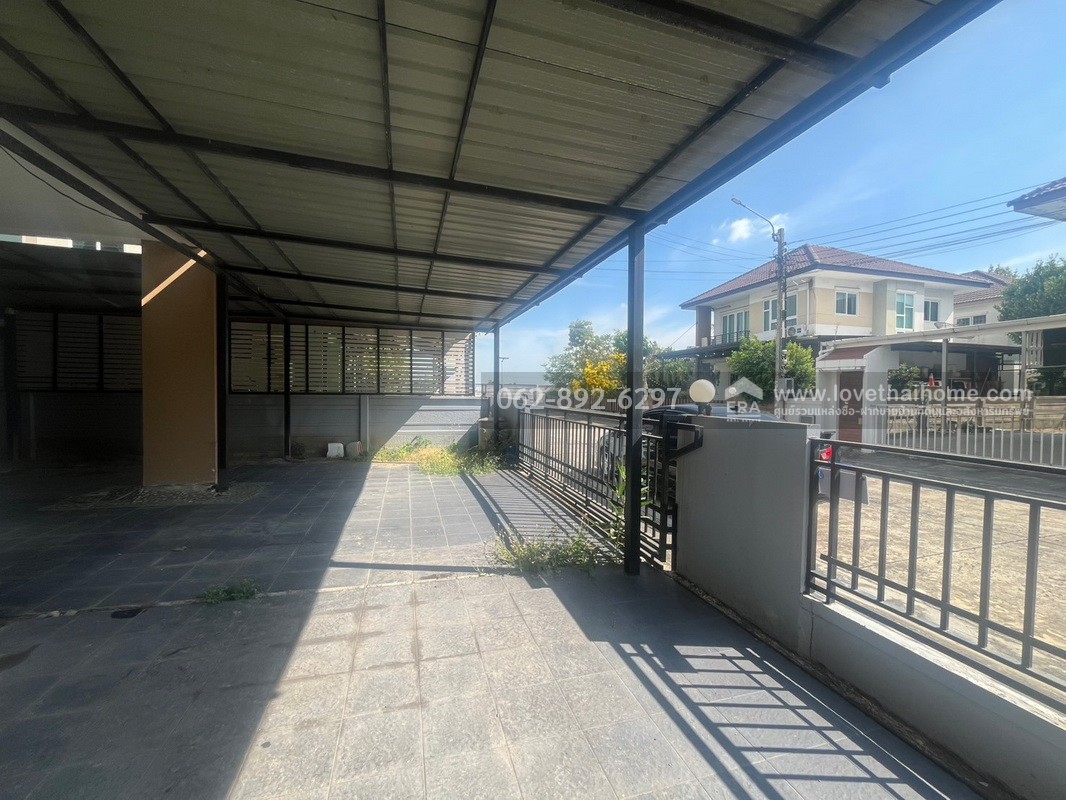 ขายบ้านเดี่ยวย่านหนองจอก หมู่บ้านดิ เอ็กซ์เทนโซ (The Extenso) ถนนสังฆสันติสุข พื้นที่102.7ตารางวา หลังมุม สภาพดี ขายเพียงแค่3.6ล้านบาทเท่านั้น รับประกันเลยว่าหาราคาถูกกว่าหลังนี้ไม่มีอย่างแน่นอนค่ะ