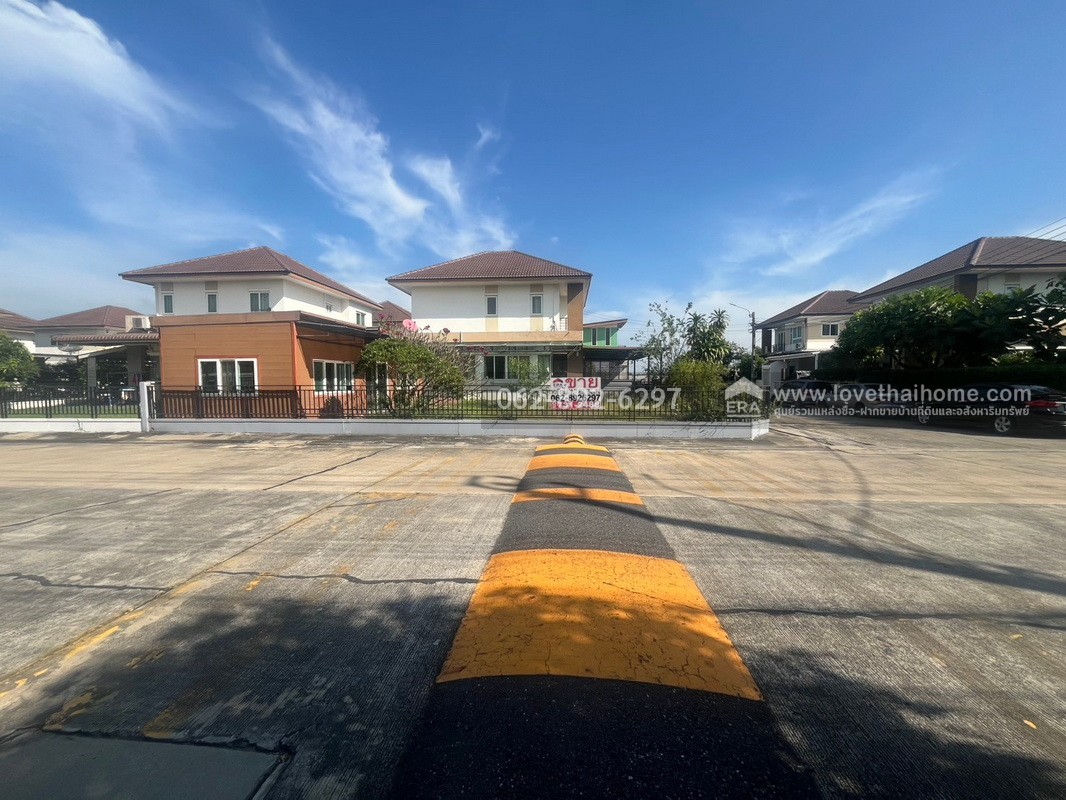 ขายบ้านเดี่ยวย่านหนองจอก หมู่บ้านดิ เอ็กซ์เทนโซ (The Extenso) ถนนสังฆสันติสุข พื้นที่102.7ตารางวา หลังมุม สภาพดี ขายเพียงแค่3.6ล้านบาทเท่านั้น รับประกันเลยว่าหาราคาถูกกว่าหลังนี้ไม่มีอย่างแน่นอนค่ะ