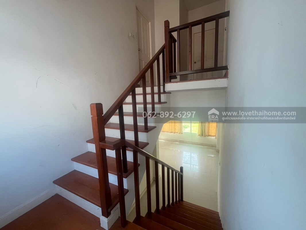 ขายบ้านเดี่ยวย่านหนองจอก หมู่บ้านดิ เอ็กซ์เทนโซ (The Extenso) ถนนสังฆสันติสุข พื้นที่102.7ตารางวา หลังมุม สภาพดี ขายเพียงแค่3.6ล้านบาทเท่านั้น รับประกันเลยว่าหาราคาถูกกว่าหลังนี้ไม่มีอย่างแน่นอนค่ะ