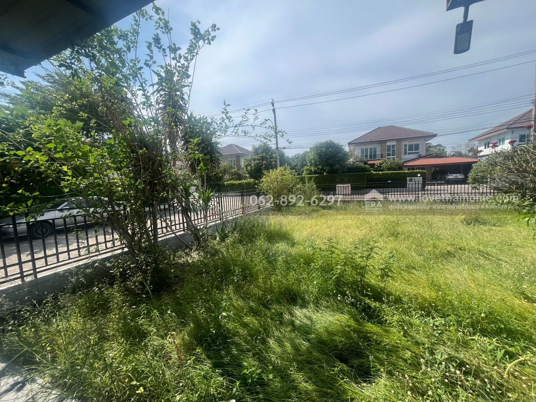 ขายบ้านเดี่ยวย่านหนองจอก หมู่บ้านดิ เอ็กซ์เทนโซ (The Extenso) ถนนสังฆสันติสุข พื้นที่102.7ตารางวา หลังมุม สภาพดี ขายเพียงแค่3.6ล้านบาทเท่านั้น รับประกันเลยว่าหาราคาถูกกว่าหลังนี้ไม่มีอย่างแน่นอนค่ะ