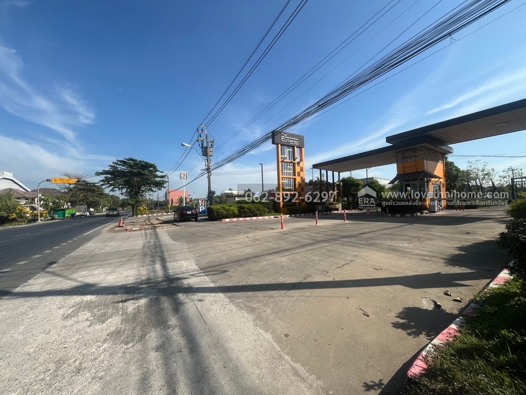 ขายบ้านเดี่ยวย่านหนองจอก หมู่บ้านดิ เอ็กซ์เทนโซ (The Extenso) ถนนสังฆสันติสุข พื้นที่102.7ตารางวา หลังมุม สภาพดี ขายเพียงแค่3.6ล้านบาทเท่านั้น รับประกันเลยว่าหาราคาถูกกว่าหลังนี้ไม่มีอย่างแน่นอนค่ะ