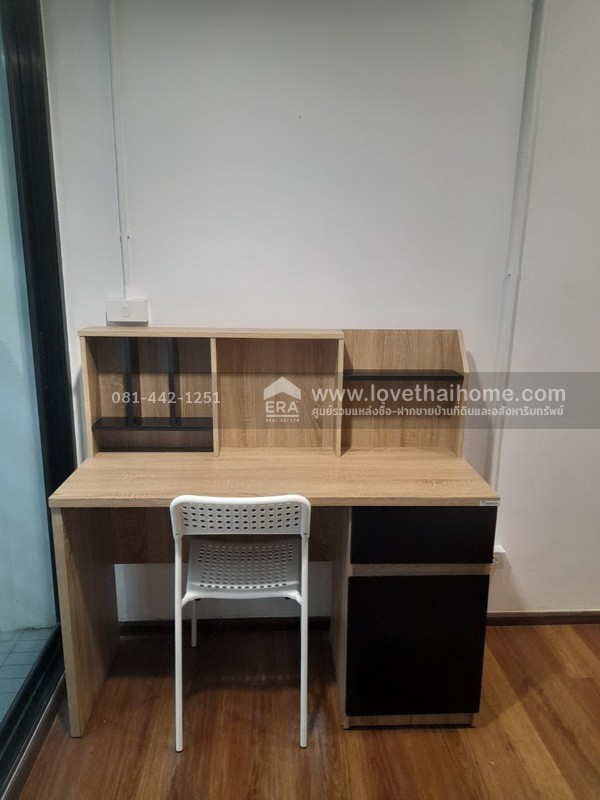 ขายหอพัก3ชั้น ถนนสี่พระยา ซอยถนนนเรศ  พื้นที่29ตรว. ขายเพียง25ล้าน ตึกปรับปรุงใหม่ ติดถนนซอย2ด้าน ทั้งซอยเติมทรัพย์กับซอยน้อมจิตร ห่างจากถนนสี่พระยาเพียงแค่250เมตรเท่านั้น