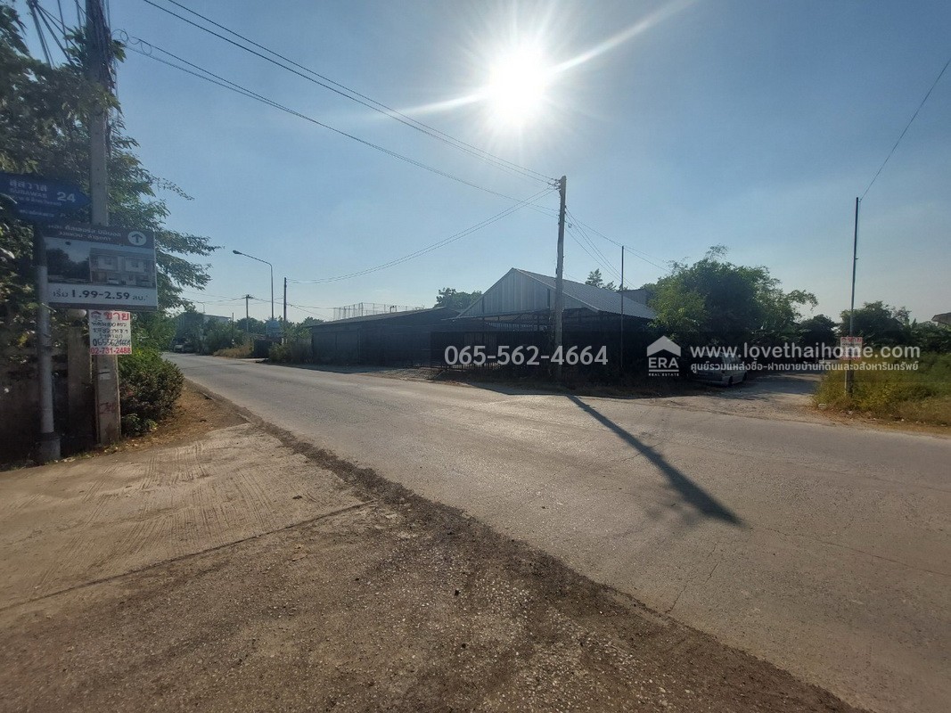 ขายที่ดินย่านรังสิต-นครนายก คลอง4 ซอยสุสวาส19 พื้นที่100ตรว.ราคาเพียงแค่1.45ล้านเท่านั้น รับประกันเลยว่าหาราคาถูกเท่านี้ไม่มีอย่างแน่นอน พูดได้คำเดียวว่า ต้องรีบซื้อ รีบซื้อ 