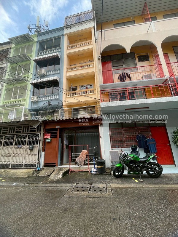 ขายตึกแถว 6 ชั้น ซอยสาธุประดิษฐ์14 พื้นที่ 12.6 ตรว. ขายเพียง 4.9 ล้านบาท พร้อมผู้เช่าเต็ม ทำเลดี เหมาะแก่การลงทุน รีบเลย!!