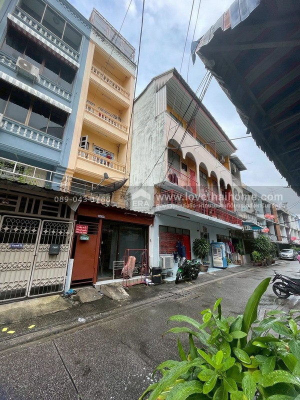 ขายตึกแถว 6 ชั้น ซอยสาธุประดิษฐ์14 พื้นที่ 12.6 ตรว. ขายเพียง 4.9 ล้านบาท พร้อมผู้เช่าเต็ม ทำเลดี เหมาะแก่การลงทุน รีบเลย!!