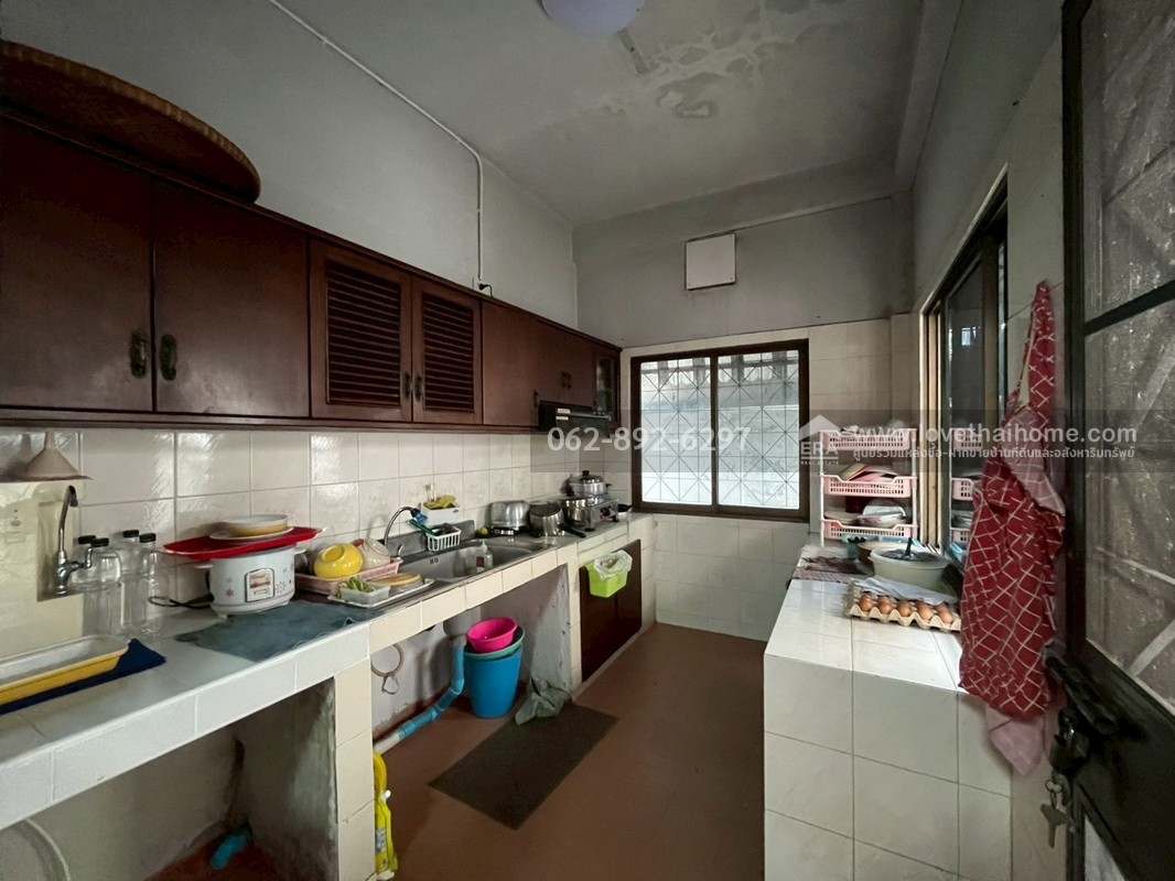 ขายบ้านเดี่ยว 2 ชั้น ซอยมิสทีน ถนนราษฎร์พัฒนา หมู่บ้านเคหะธานี4  พื้นที่ 60 ตารางวา ขายเพียงแค่ 3.5 ล้านบาทเท่านั้น ราคาถูกเท่านี้ หาไม่ได้อีกแล้ว รีบจองด่วน!!