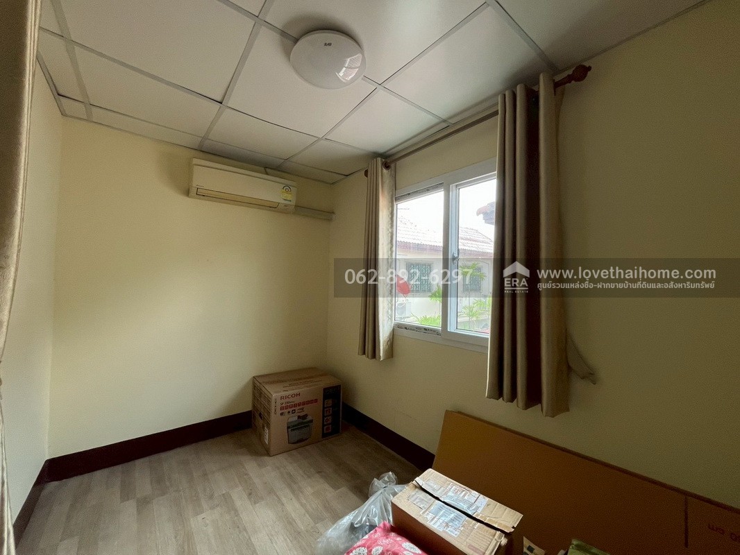 ขายบ้านเดี่ยว 2 ชั้น ซอยมิสทีน ถนนราษฎร์พัฒนา หมู่บ้านเคหะธานี4  พื้นที่ 60 ตารางวา ขายเพียงแค่ 3.5 ล้านบาทเท่านั้น ราคาถูกเท่านี้ หาไม่ได้อีกแล้ว รีบจองด่วน!!