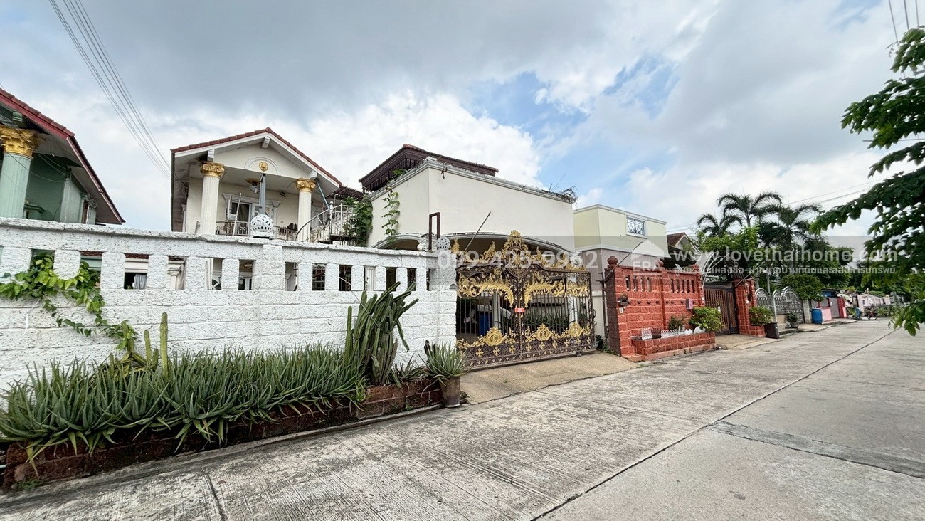 ขายบ้านเดี่ยว บางบอน5 หมู่บ้านกานดาคลาสสิควิลล์-เพชรเกษม 81 พื้นที่ 85.6 ตรว. บ้านหลังใหญ่ ถูกมาก ขายต่ำกว่าราคาตาด คุ้มค่ามาก เหมาะซื้ออยู่เองหรือซื้อเพื่อลงทุน