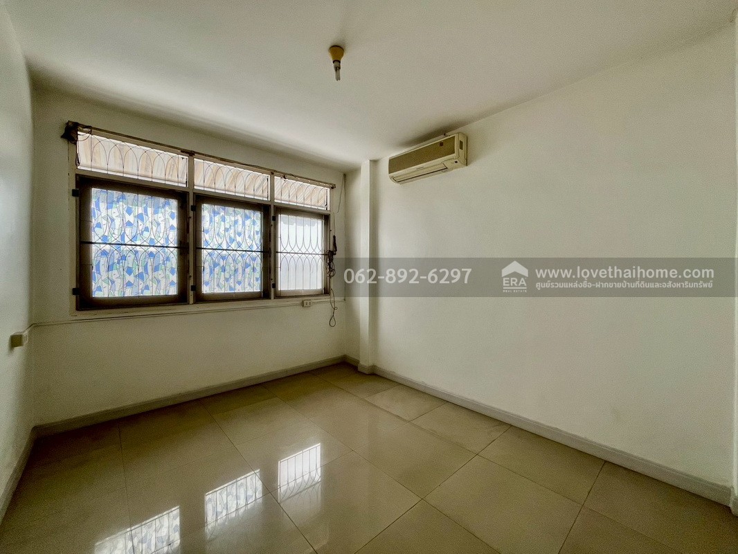 ขายบ้านเดี่ยว ซอยวิภาวดี-รังสิต33 หมู่บ้านเปรมประชา-ดอนเมือง พื้นที่64ตารางวา หลังมุม ขายเพียงแค่ 2.9 ล้านบาทเท่านั้น หาบ้านเดี่ยวย่านนี้ในราคาถูกกว่านี้ไม่มีอีกแล้วค่ะ รีบๆมาดูก่อนพลาดของดีราคาถูก