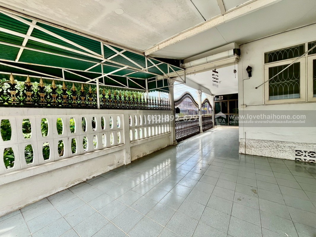 ขายบ้านเดี่ยว ซอยวิภาวดี-รังสิต33 หมู่บ้านเปรมประชา-ดอนเมือง พื้นที่64ตารางวา หลังมุม ขายเพียงแค่ 2.9 ล้านบาทเท่านั้น หาบ้านเดี่ยวย่านนี้ในราคาถูกกว่านี้ไม่มีอีกแล้วค่ะ รีบๆมาดูก่อนพลาดของดีราคาถูก