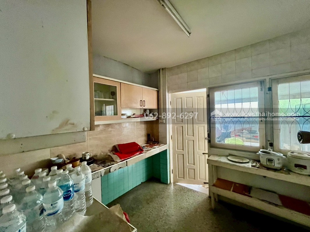 ขายบ้านเดี่ยว ซอยวิภาวดี-รังสิต33 หมู่บ้านเปรมประชา-ดอนเมือง พื้นที่64ตารางวา หลังมุม ขายเพียงแค่ 2.9 ล้านบาทเท่านั้น หาบ้านเดี่ยวย่านนี้ในราคาถูกกว่านี้ไม่มีอีกแล้วค่ะ รีบๆมาดูก่อนพลาดของดีราคาถูก