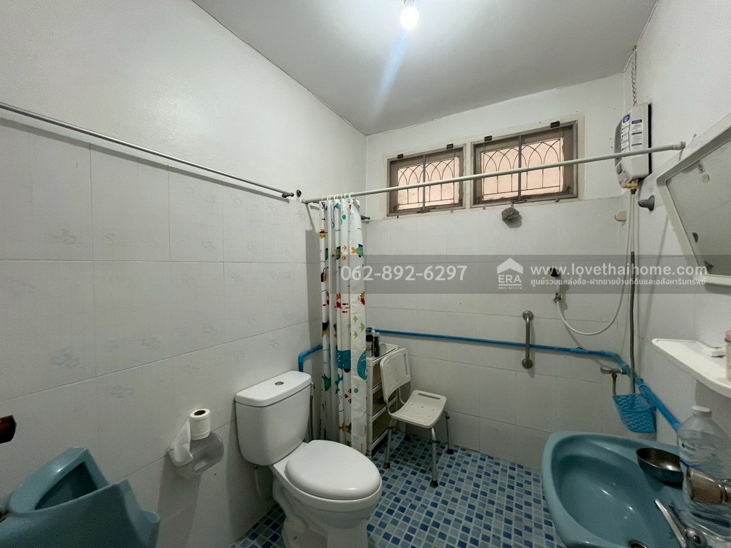 ขายบ้านเดี่ยว ซอยวิภาวดี-รังสิต33 หมู่บ้านเปรมประชา-ดอนเมือง พื้นที่64ตารางวา หลังมุม ขายเพียงแค่ 2.9 ล้านบาทเท่านั้น หาบ้านเดี่ยวย่านนี้ในราคาถูกกว่านี้ไม่มีอีกแล้วค่ะ รีบๆมาดูก่อนพลาดของดีราคาถูก