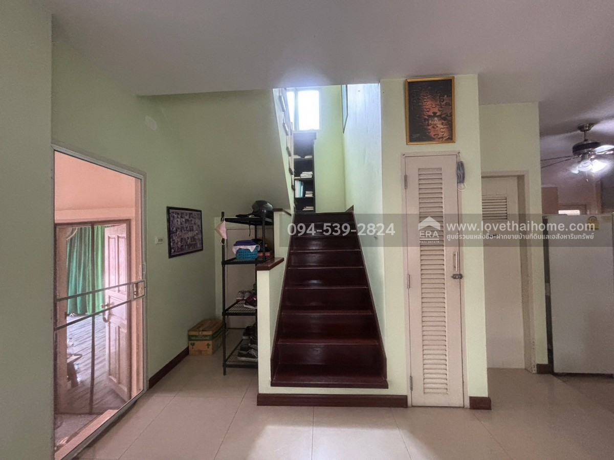 ขายบ้านเดี่ยว รามอินทรา65 แยก2 หมู่บ้านสวนผึ้ง-บางเขน พื้นที่ 61.9 ตร.วา ขายถูก ทำเลดี ใกล้รถไฟฟ้าสายสีชมพู-สถานีวัชรพล และทางด่วนพิเศษฉลองรัช