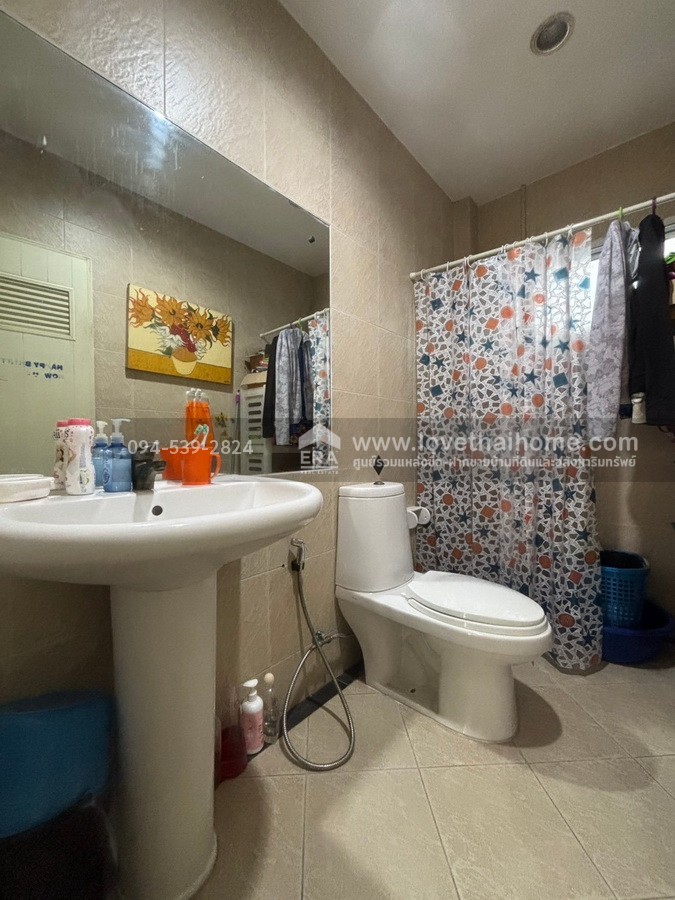 ขายบ้านเดี่ยว รามอินทรา65 แยก2 หมู่บ้านสวนผึ้ง-บางเขน พื้นที่ 61.9 ตร.วา ขายถูก ทำเลดี ใกล้รถไฟฟ้าสายสีชมพู-สถานีวัชรพล และทางด่วนพิเศษฉลองรัช