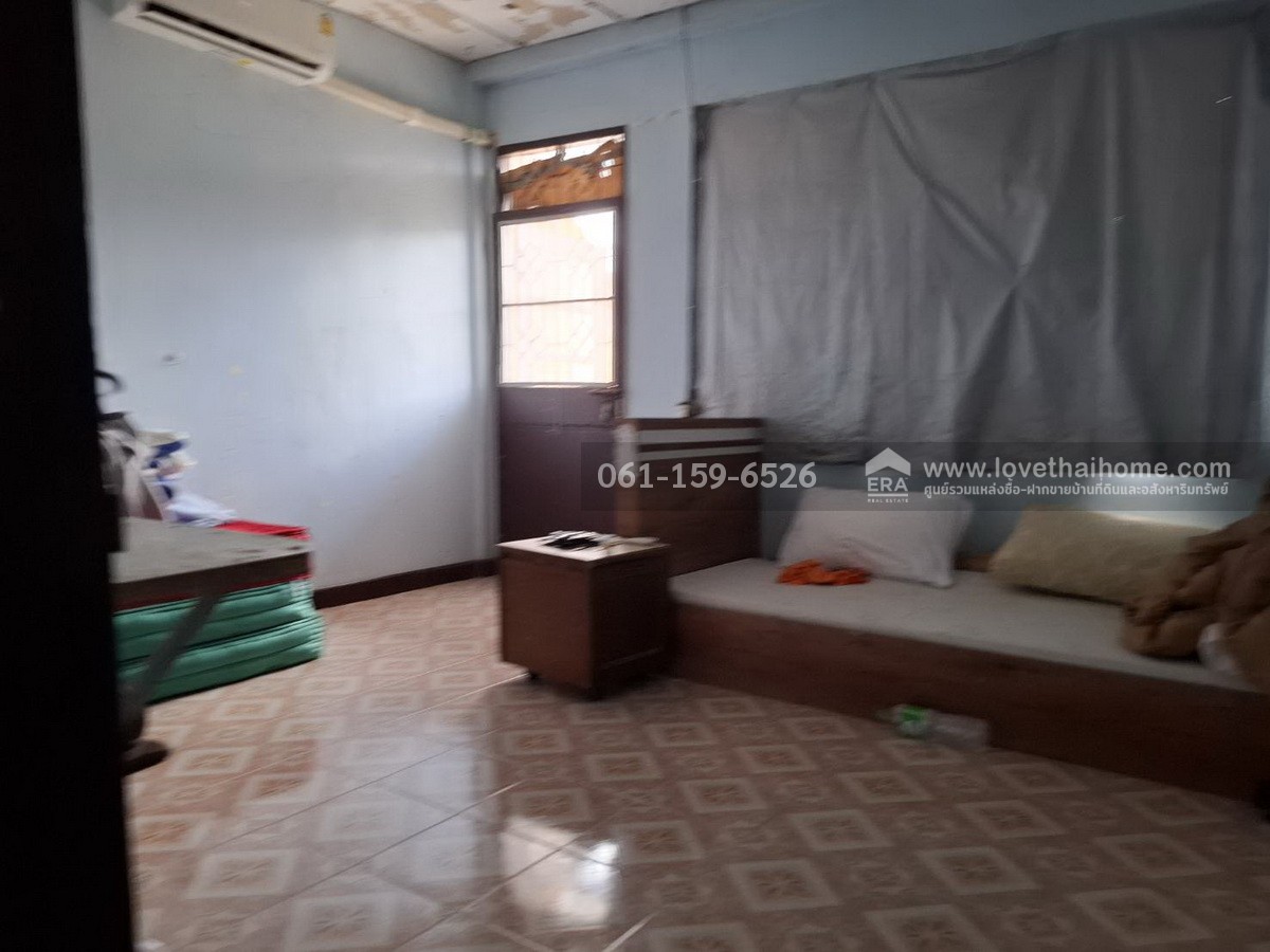 ขายทาวน์เฺฮ้าส์ต่ำกว่าล้านย่านรามอินทรา ซอยคู้บอน27 แยก14 (รามอินทรา กม.8) หมู่บ้านเรือนแก้ว พื้นที่16ตารางวา ขายเพียงแค่9.9แสนเท่านั้น ใครมาก่อนได้ก่อนนะจ๊ะ! บ้านราคาถูกขนาดนี้ในย่านนี้หาไม่ได้อีกแล้ว