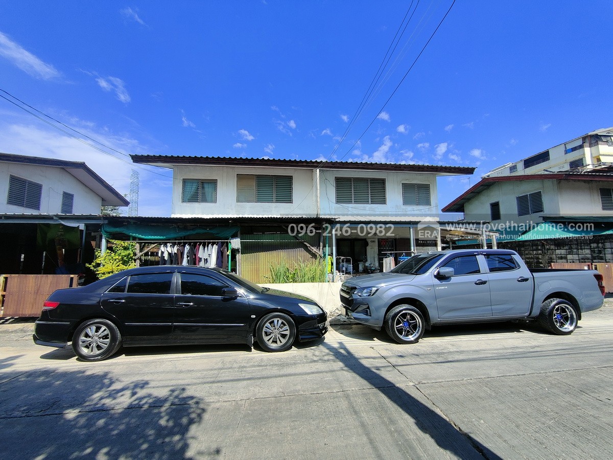 ขายที่ดิน บางพลี สมุทรปราการ แถมบ้านนิคมอุตสาหกรรมบางพลี เมืองใหม่ ซ.ฝ.19 พื้นที่100 ตรว. หน้าปากซอยตรงกันข้าม ร.ร.บดินทรเดชา ราคาเพียงแค่ 5 ล้านบาท ต้องรีบเลย ราคาแบบนี้หาไม่ได้อีกแล้ว