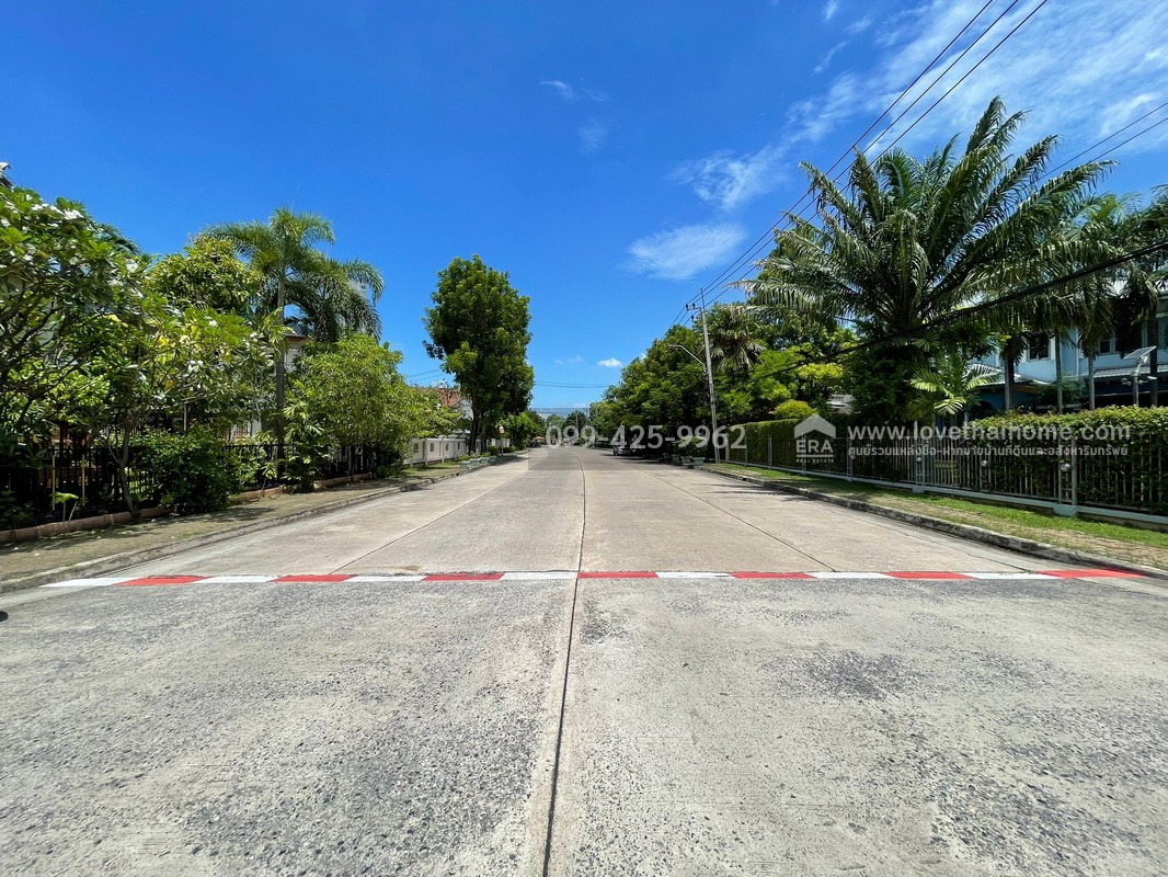 ขายบ้านลัดดารมย์ รัตนาธิเบศร์ นนทบุรี บ้านเดี่ยวแปลงริม 117 ตร.วา ขายถูกที่สุดในโครงการ ถูกกว่าราคาตลาด ใกล้ BTS ไทรม้า Built-in ทั้งหลัง สภาพพร้อมอยู่