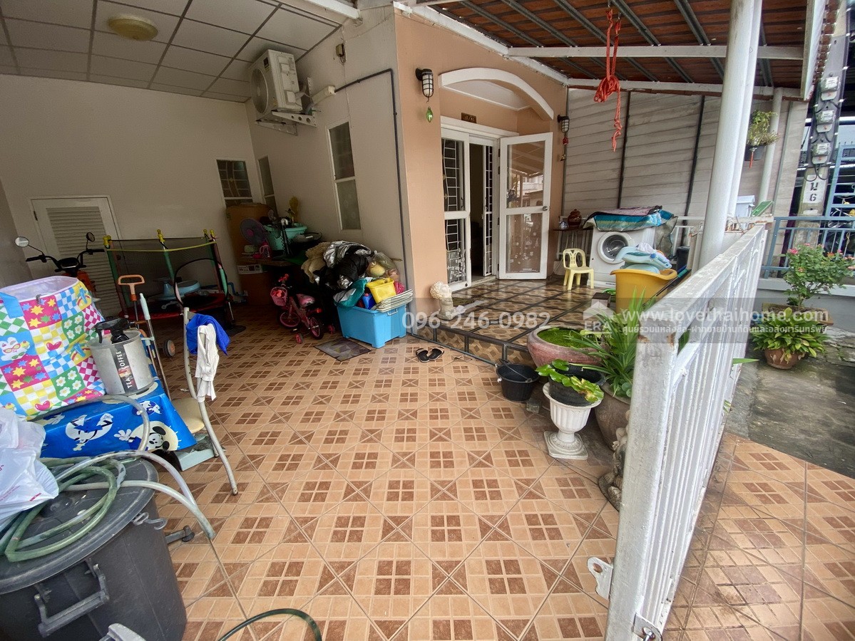 ขายทาวน์เฮ้าส์ ปากเกร็ด นนทบุรี หมู่บ้านเปี่ยมสุขติวานนท์ 2 สุขาประชาสรรค์ 3 พื้นที่ 20 ตรว. ขายถูกที่สุดในโครงการ ทำเลนี้หาราคาแบบนี้ยากแล้ว กว้าง 6x13.3 ม. หันหน้าทิศตะวันออก