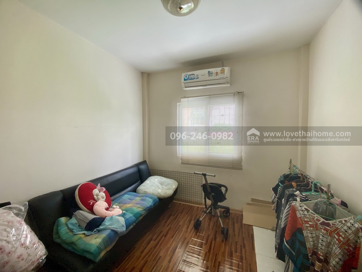 ขายทาวน์เฮ้าส์ ปากเกร็ด นนทบุรี หมู่บ้านเปี่ยมสุขติวานนท์ 2 สุขาประชาสรรค์ 3 พื้นที่ 20 ตรว. ขายถูกที่สุดในโครงการ ทำเลนี้หาราคาแบบนี้ยากแล้ว กว้าง 6x13.3 ม. หันหน้าทิศตะวันออก